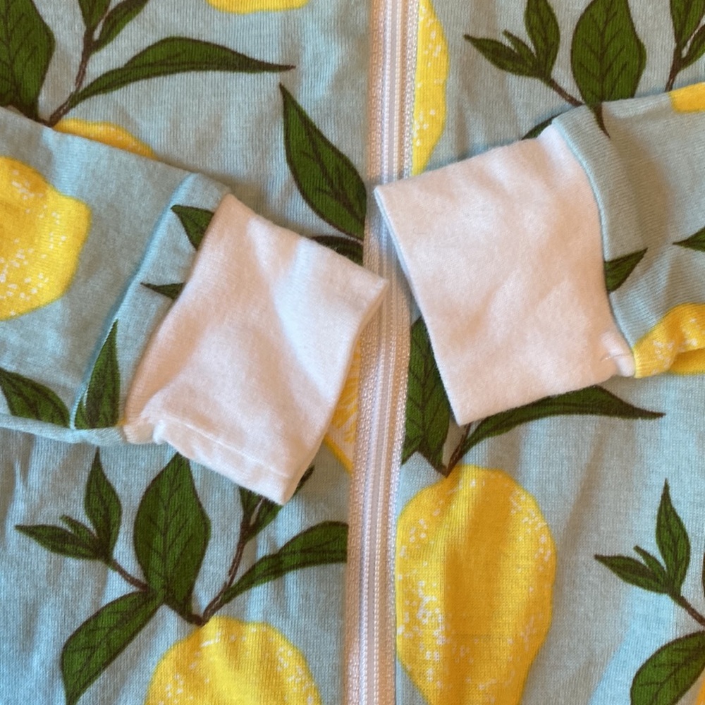 🍋NWOT Milkbarn pjs with lemon print - Picture 3 of 4